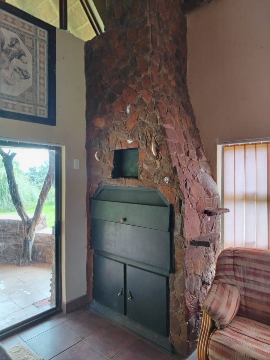 6 Bedroom Property for Sale in Barkly West Rural Northern Cape